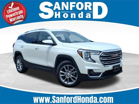 Used 2022 GMC Terrain SLT AWD/4WD image 1