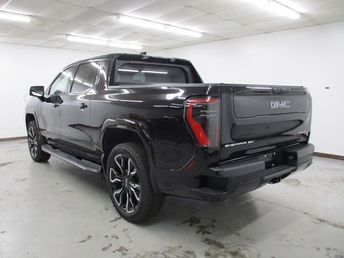 New 2025 GMC Sierra EV Denali image 3