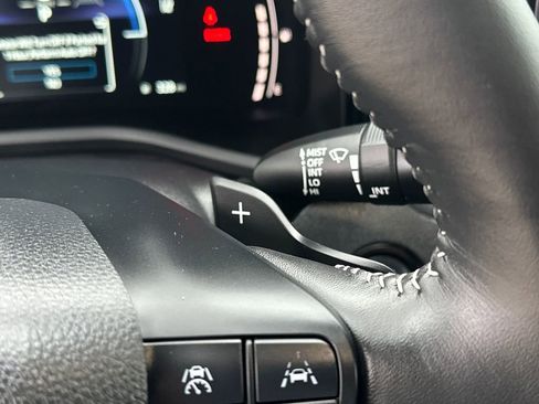 Certified 2025 Toyota Camry SE image 24