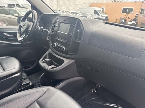 Used 2016 Mercedes-Benz Metris Passenger image 14