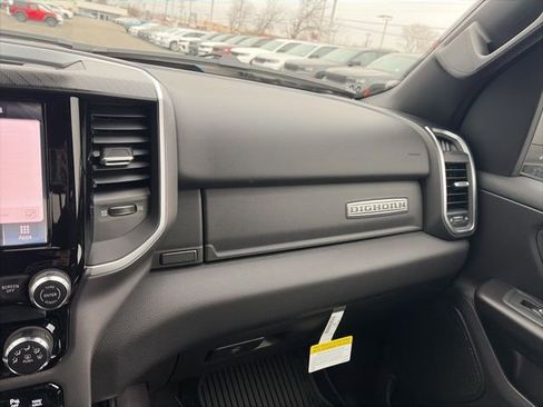 New 2026 RAM 1500 4x4 Crew Cab image 17