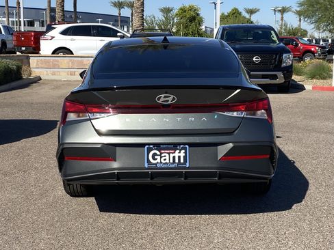 Certified 2025 Hyundai Elantra Sport image 4