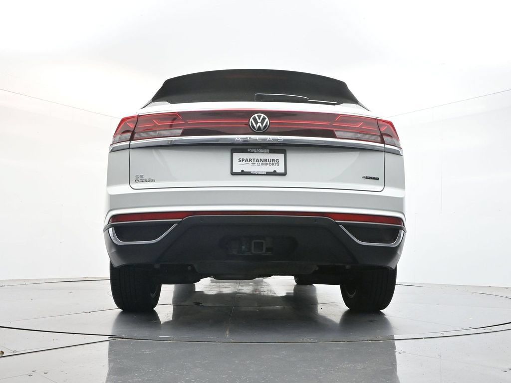 Used 2024 Volkswagen Atlas Cross Sport SE AWD/4WD image 30