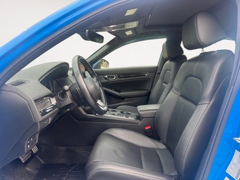 Used 2022 Honda Civic Sport Touring image 2