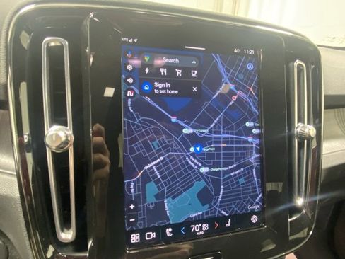 Used 2023 Volvo C40 P8 Recharge Ultimate w/ Protection Package Premier image 18