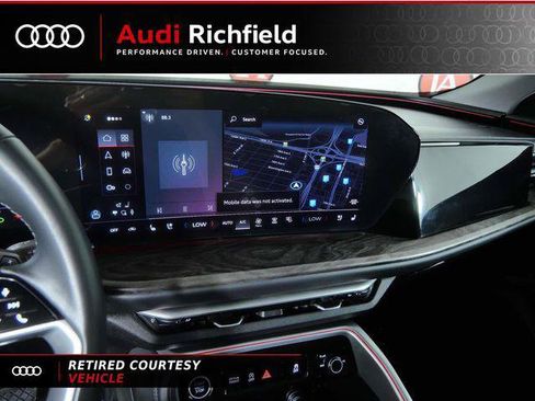 Used 2025 Audi Q5 Premium Plus w/ Premium Plus AWD/4WD image 19