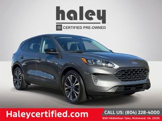 Used 2022 Ford Escape SE w/ SE Sport Appearance Package video 1