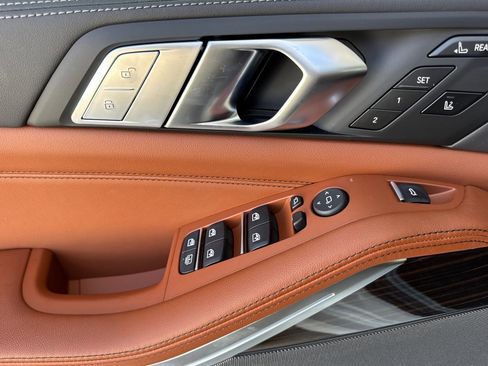 New 2026 BMW X7 xDrive40i w/ M Sport Package image 14