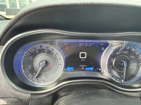 Used 2018 Chrysler 300 Limited w/ Safetytec Plus Group AWD/4WD image 5
