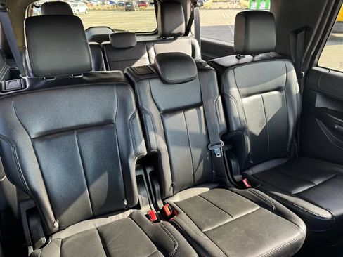 Used 2021 Ford Expedition Max XLT image 22