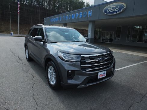 New 2026 Ford Explorer Active w/ Active Comfort Package RWD image 1