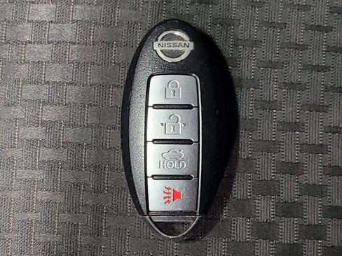 Used 2019 Nissan Sentra SR FWD image 32