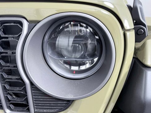 New 2026 Jeep Wrangler Unlimited Rubicon image 18