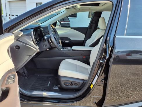 Used 2023 Lexus RX 350 Premium Plus w/ Accessory Package image 9