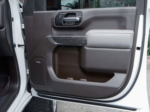 Used 2020 Chevrolet Silverado 2500 LTZ w/ LTZ Convenience Package image 47