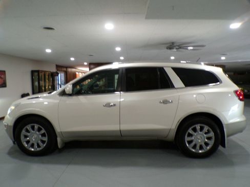 Used 2012 Buick Enclave Premium image 1