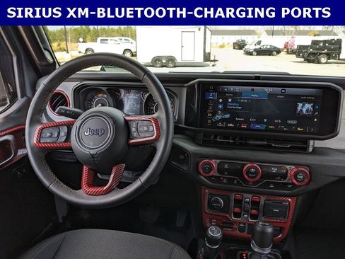 Used 2025 Jeep Wrangler Willys image 11