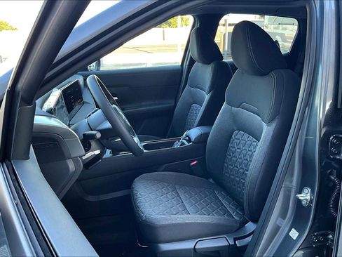 New 2026 Nissan Kicks SV w/ SV Premium Package AWD/4WD image 15