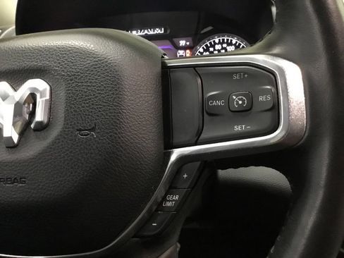 Used 2022 RAM 1500 Laramie AWD/4WD image 39