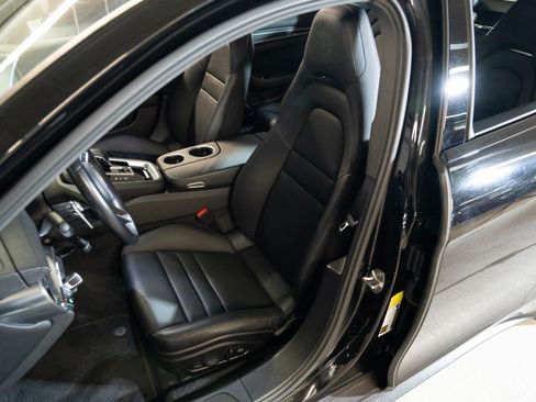 Certified 2023 Porsche Panamera 4 Platinum Edition AWD/4WD image 5