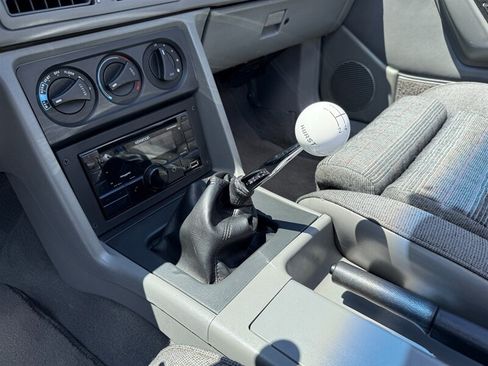 Used 1987 Ford Mustang GT RWD image 18
