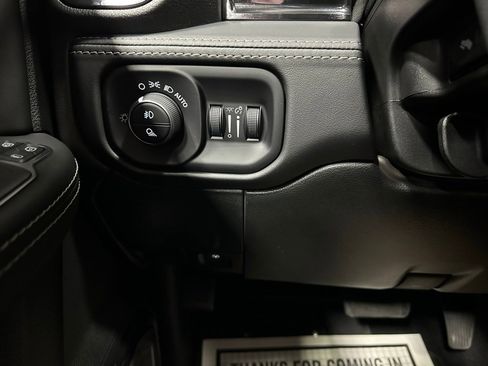 Used 2024 RAM 2500 Limited image 18