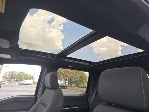 Certified 2022 Ford F150 XLT w/ Equipment Group 302A High image 40