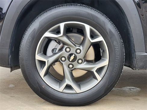 Certified 2024 Chevrolet Trax LT w/ Sunroof Package image 11