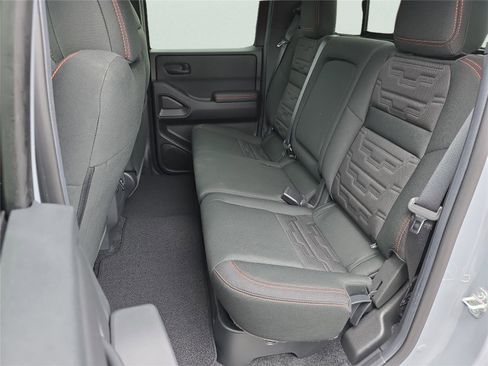 New 2026 Nissan Frontier PRO-4X w/ Pro-4x Convenience Package image 32