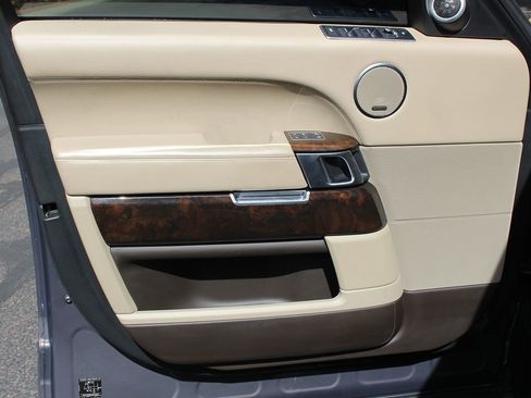 Used 2016 Land Rover Range Rover Supercharged AWD/4WD image 13