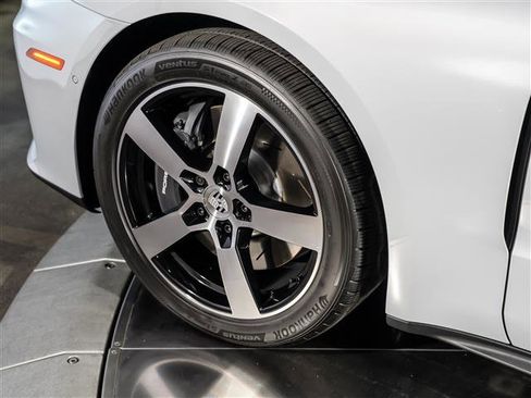 New 2026 Porsche Panamera 4 image 20