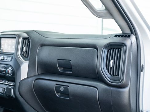 Used 2022 Chevrolet Silverado 1500 Custom RWD image 13