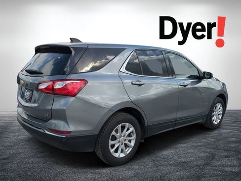 Used 2018 Chevrolet Equinox LT image 3