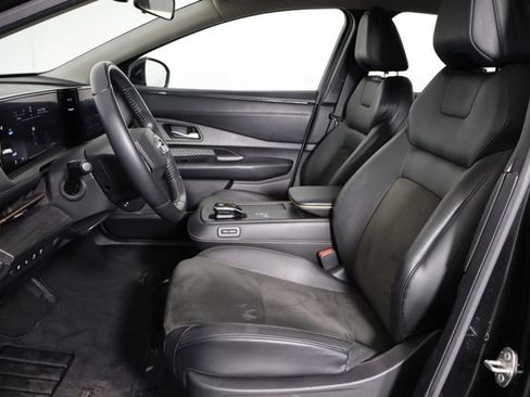Used 2023 Nissan Ariya FWD image 7