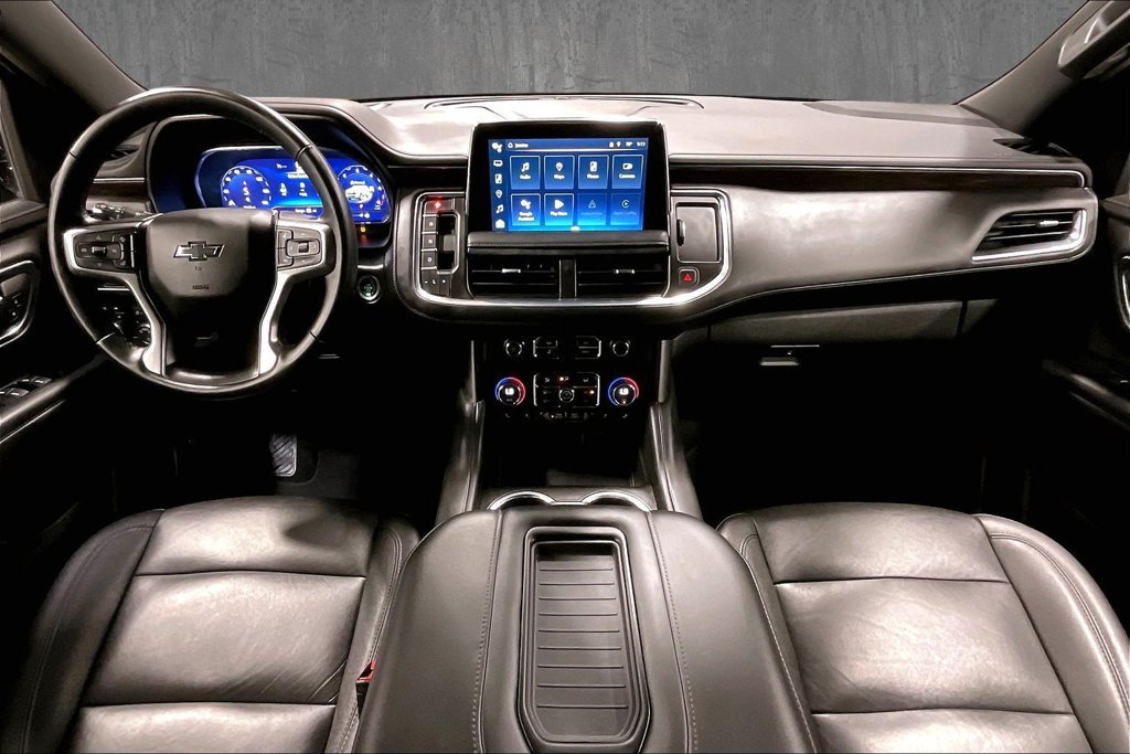 Used 2024 Chevrolet Tahoe Z71 w/ Luxury Package AWD/4WD image 8