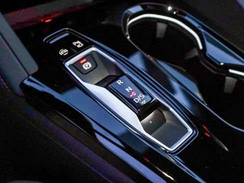 New 2025 Audi Q5 Premium Plus image 22