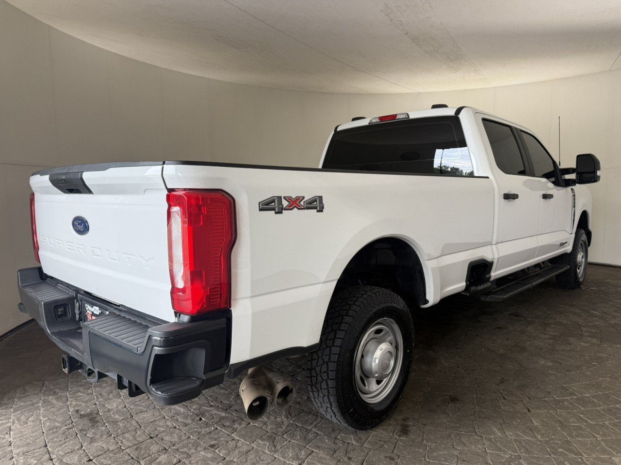Used 2024 Ford F250 XL AWD/4WD image 9