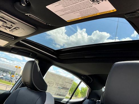 New 2026 Toyota Camry SE w/ Convenience Package FWD image 19