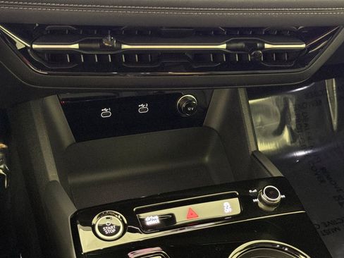 Certified 2025 Audi A6 e-tron Premium Plus w/ Premium Plus image 19