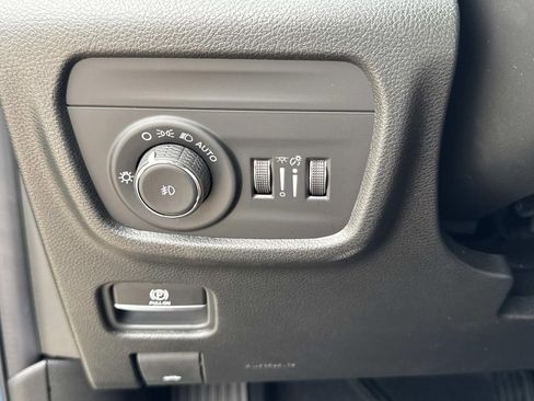 New 2026 Jeep Grand Cherokee Limited RWD image 49