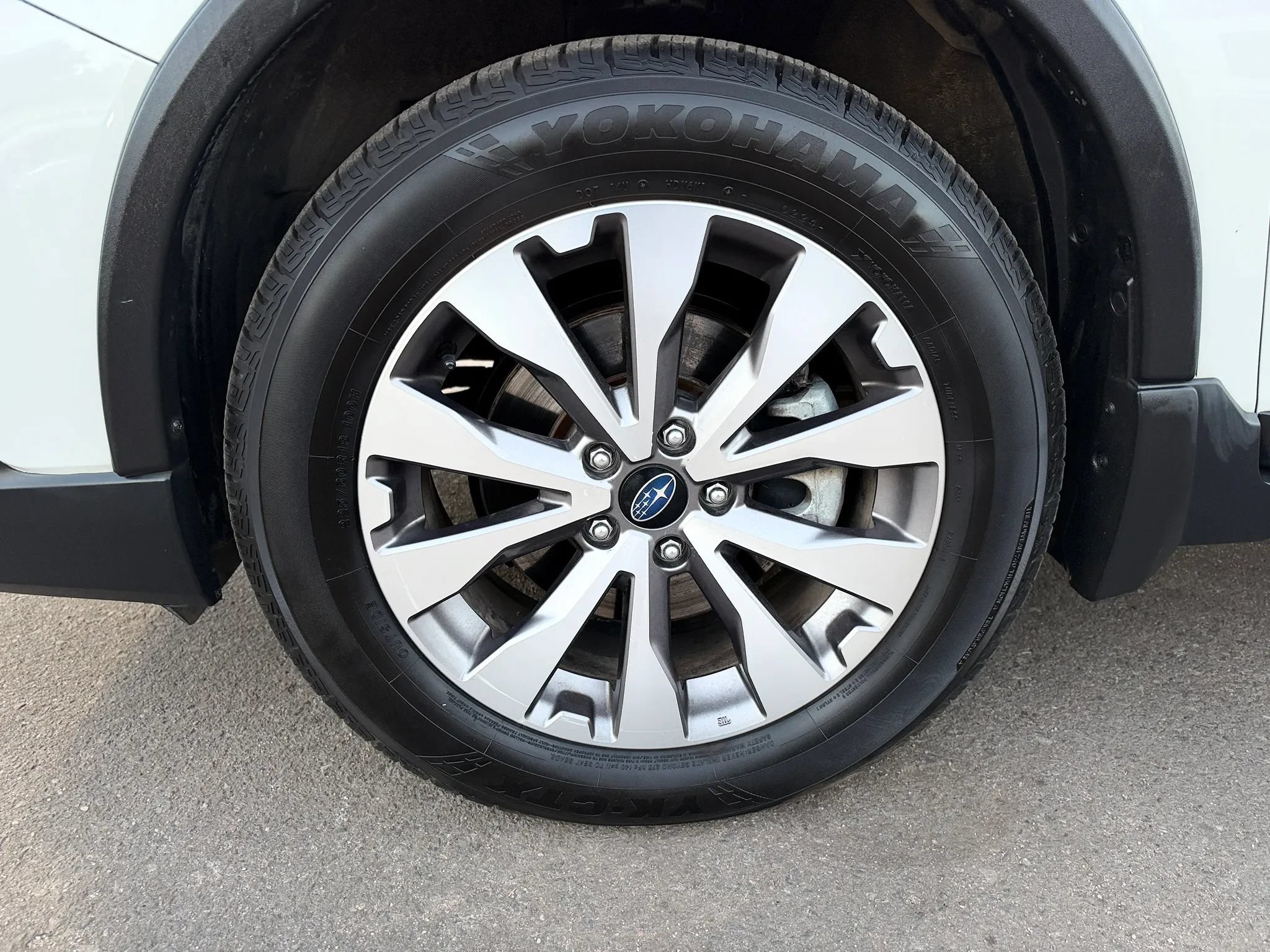 Used 2018 Subaru Outback 3.6R Touring AWD/4WD image 40
