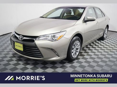 Used 2016 Toyota Camry LE FWD image 1