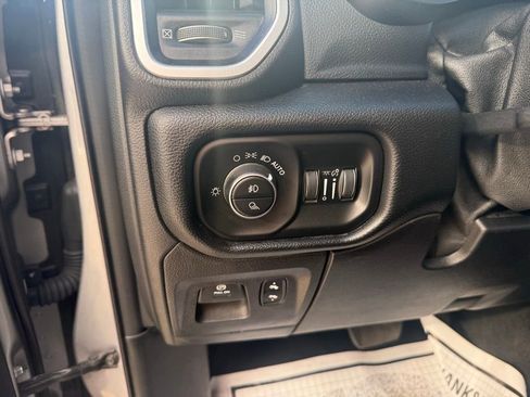 Used 2019 RAM 1500 Big Horn image 18