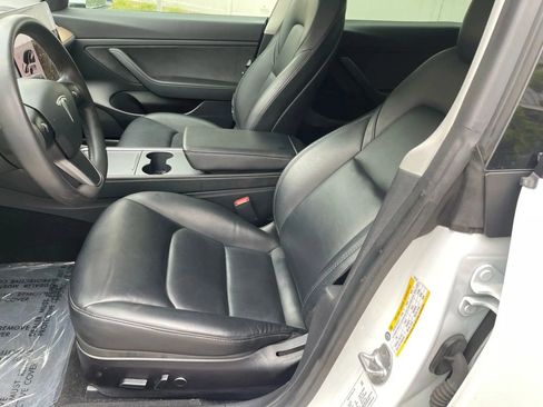 Used 2023 Tesla Model 3 Standard Range image 14