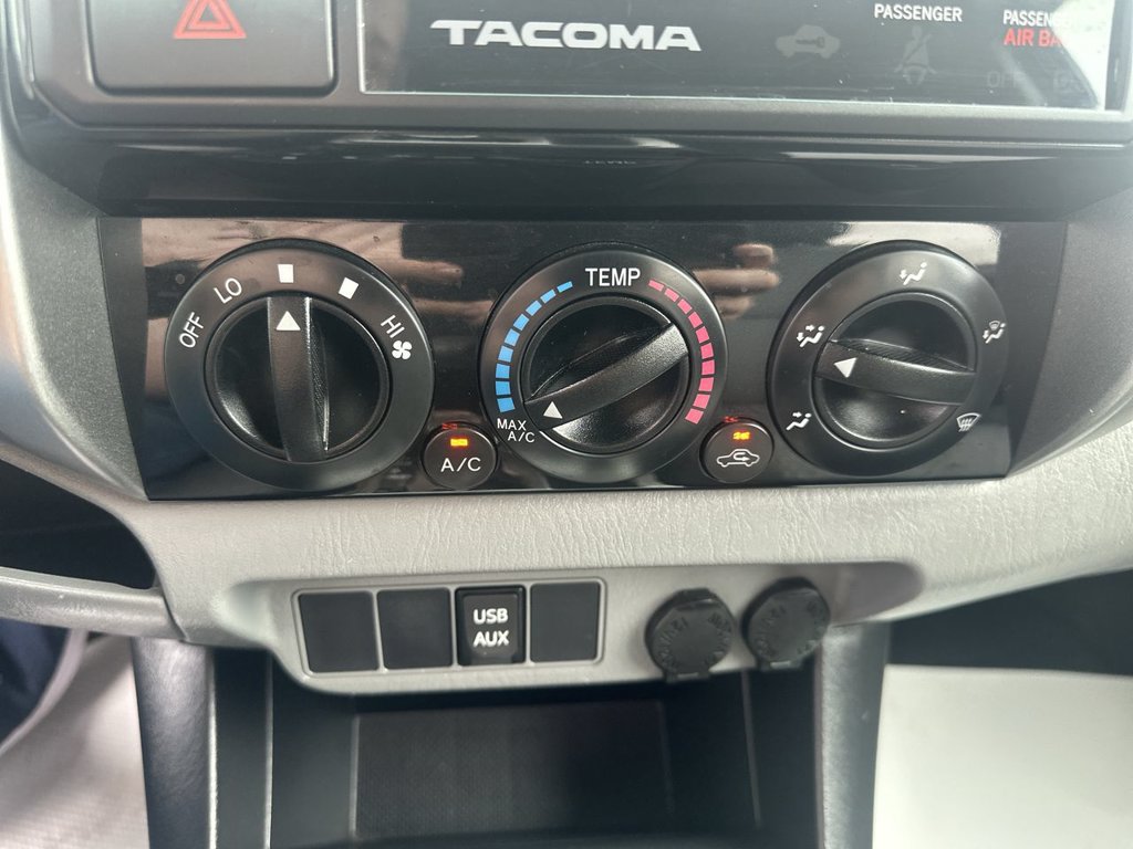 Used 2015 Toyota Tacoma 4x4 Double Cab w/ SR5 Package image 25