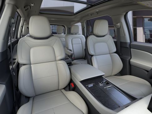 New 2026 Lincoln Aviator Reserve AWD/4WD image 34