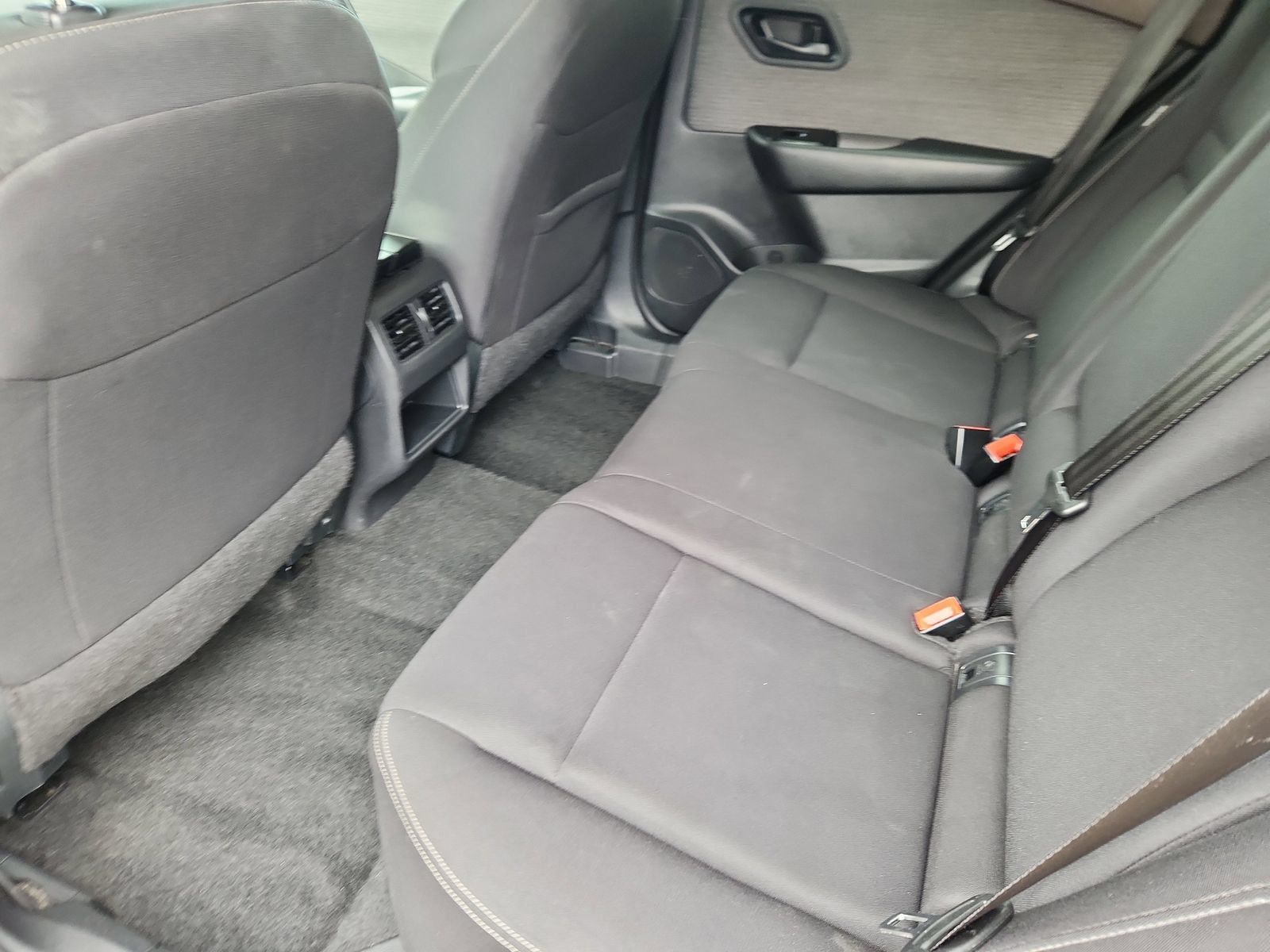 Used 2023 Nissan Rogue S AWD/4WD image 11
