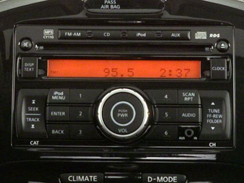 Used 2013 Nissan Juke SV image 12