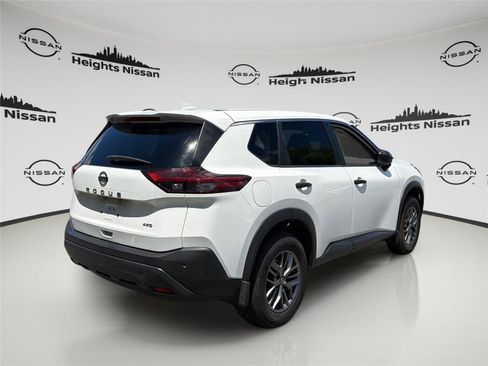 Used 2021 Nissan Rogue S AWD/4WD image 4