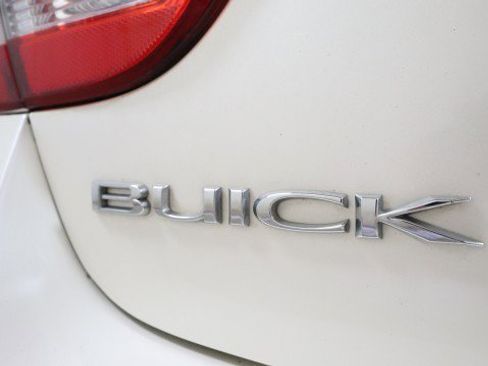 Used 2013 Buick Verano Premium image 24